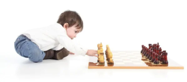 educare con gli scacchi bambino