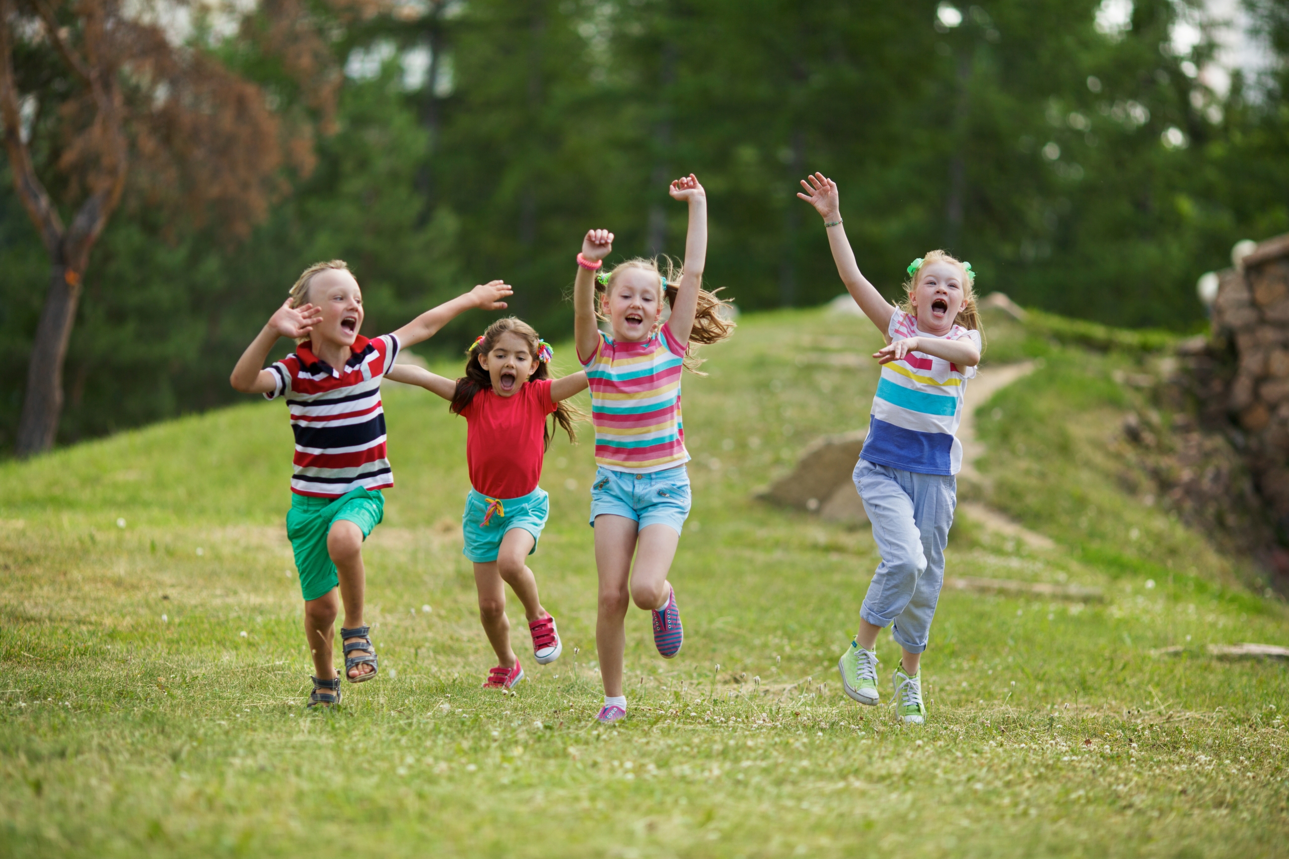 Kids running